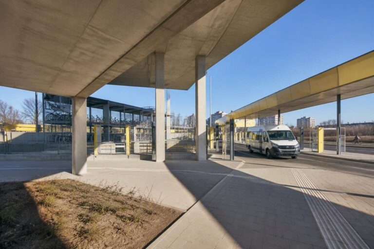 Come collegare M3 Milano e Peschiera con bus, bici e P+R