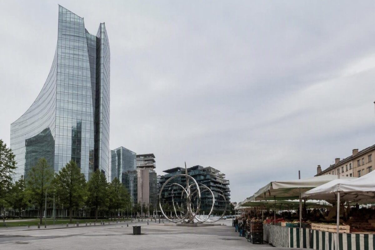 La Milano estiva: un viaggio tra desideri e trasformazioni urbane
