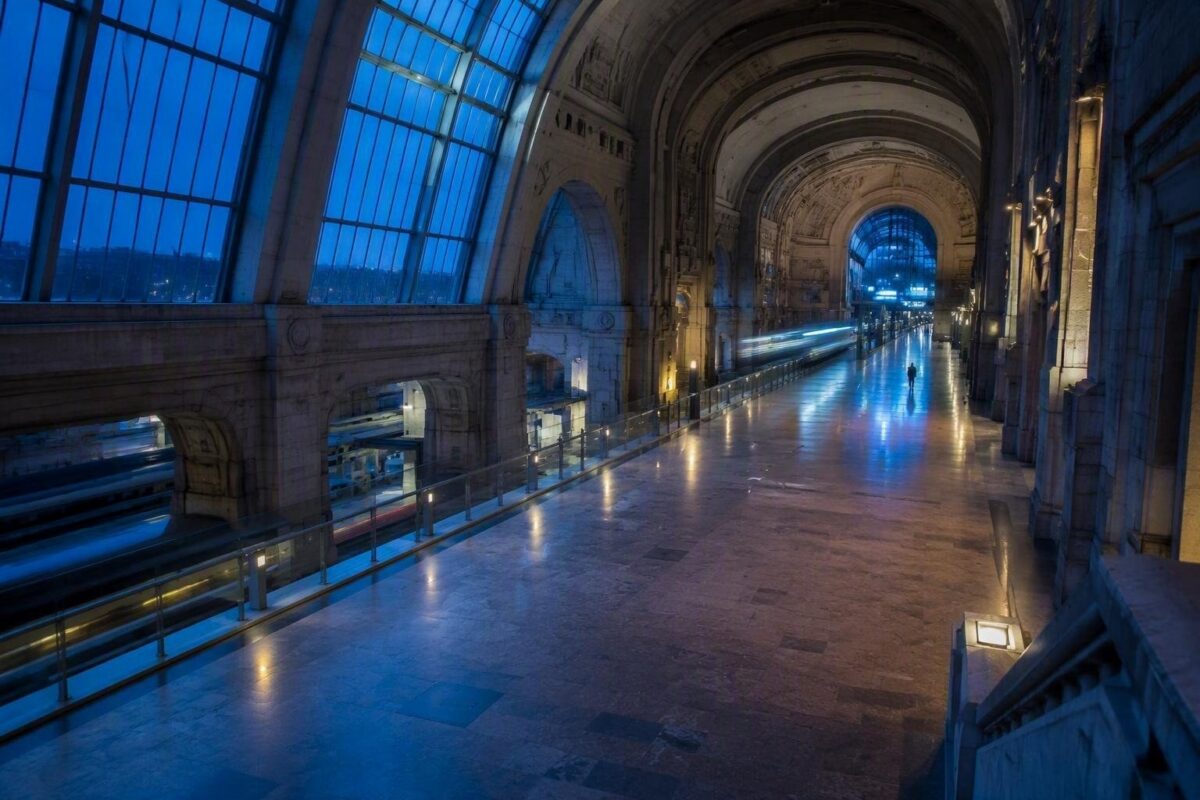 Milano Centrale: arrestati un algerino e un italiano per rapina e truffa