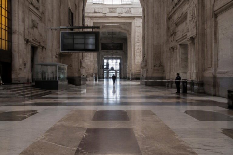 Polizia Ferroviaria sventa truffa con spoofing e arresta due uomini