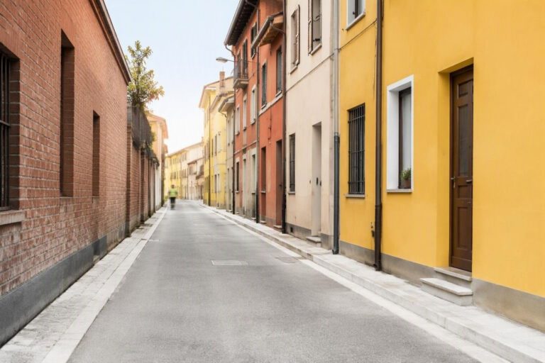 Magenta, bonifica di via Toti: lavori in corso e richieste dei residenti