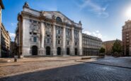 Tecnologia e banche spingono giù il FTSE MIB, energia sostiene il mercato