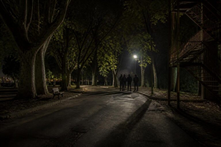 Vigilanza a Cologno: sparatoria e mazze, due peruviani feriti