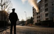 Vimodrone, fumo e fiamme: il salvataggio di un cinquantenne