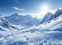 Atleta in azione durante una gara di snowboard cross