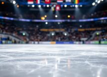 Pattinatore esegue un'acrobazia mozzafiato sul ghiaccio