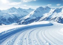 Atleti in azione durante una gara di snowboard cross