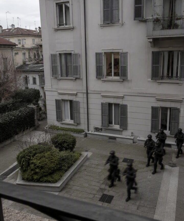 Arrestato il rapper Tony Boy: droga, arma clandestina e live sui social