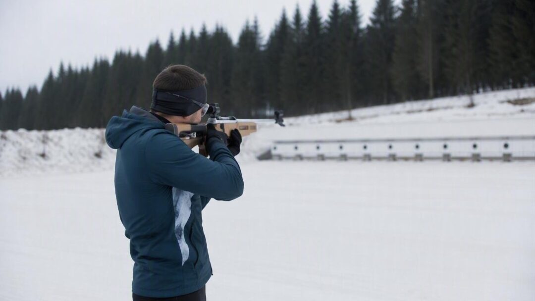 Come iniziare il biathlon: formato gare, carabina e sicurezza
