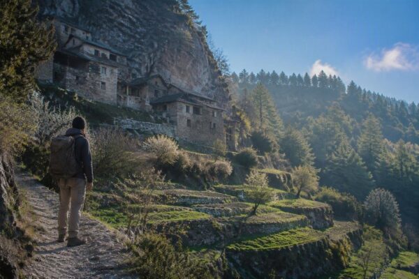 Montagna vs mare: perché sempre più italiani scelgono l'alta quota