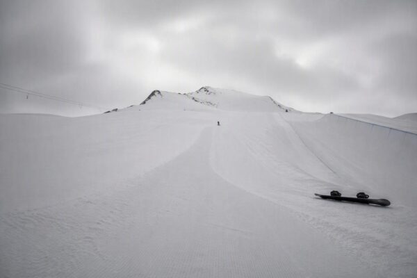 Snowboard: setup ideale, stance corretto e progressioni su edging, press e switch