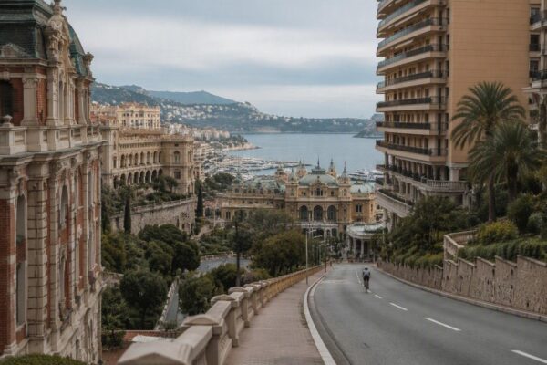 Vuelta a España 2026: la cronometro di Monaco apre la corsa
