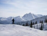 Guida completa a fisico, bastoncini e allenamenti dello sci alpinismo