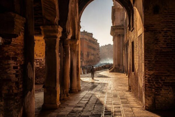 Autunno 2026: le minacce globali e la fuga dei giovani talenti italiani