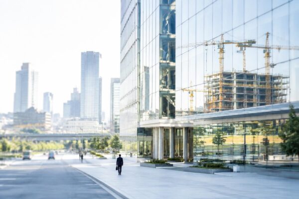 Come guerra e prezzi energetici stanno cambiando le compravendite immobiliari