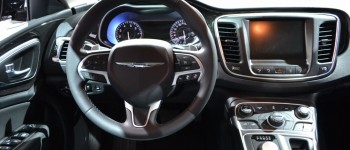 2015 Chrysler 200 cockpit at NAIAS 2014