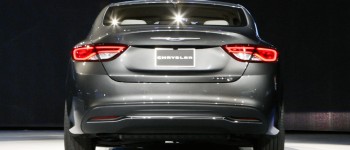 2015 chrysler 200 in detroit rear view