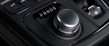 2015 chrysler 200s awd knob 1500x1000