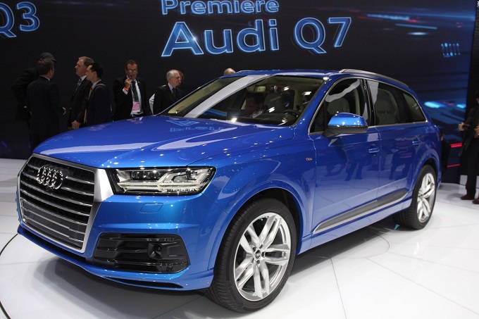 Audi Q7 Detroit 2015