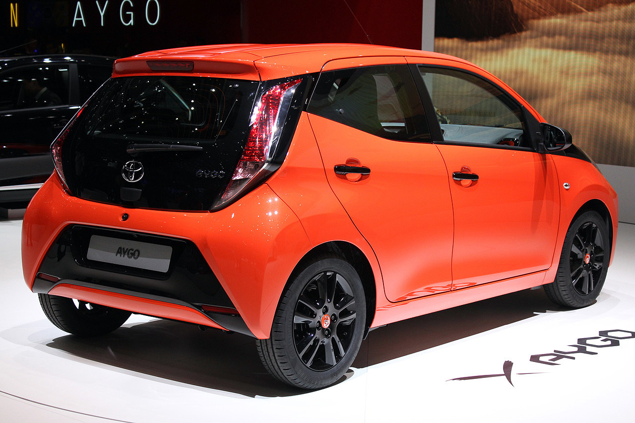 Caratteristiche tecniche nuova toyota Aygo 2015