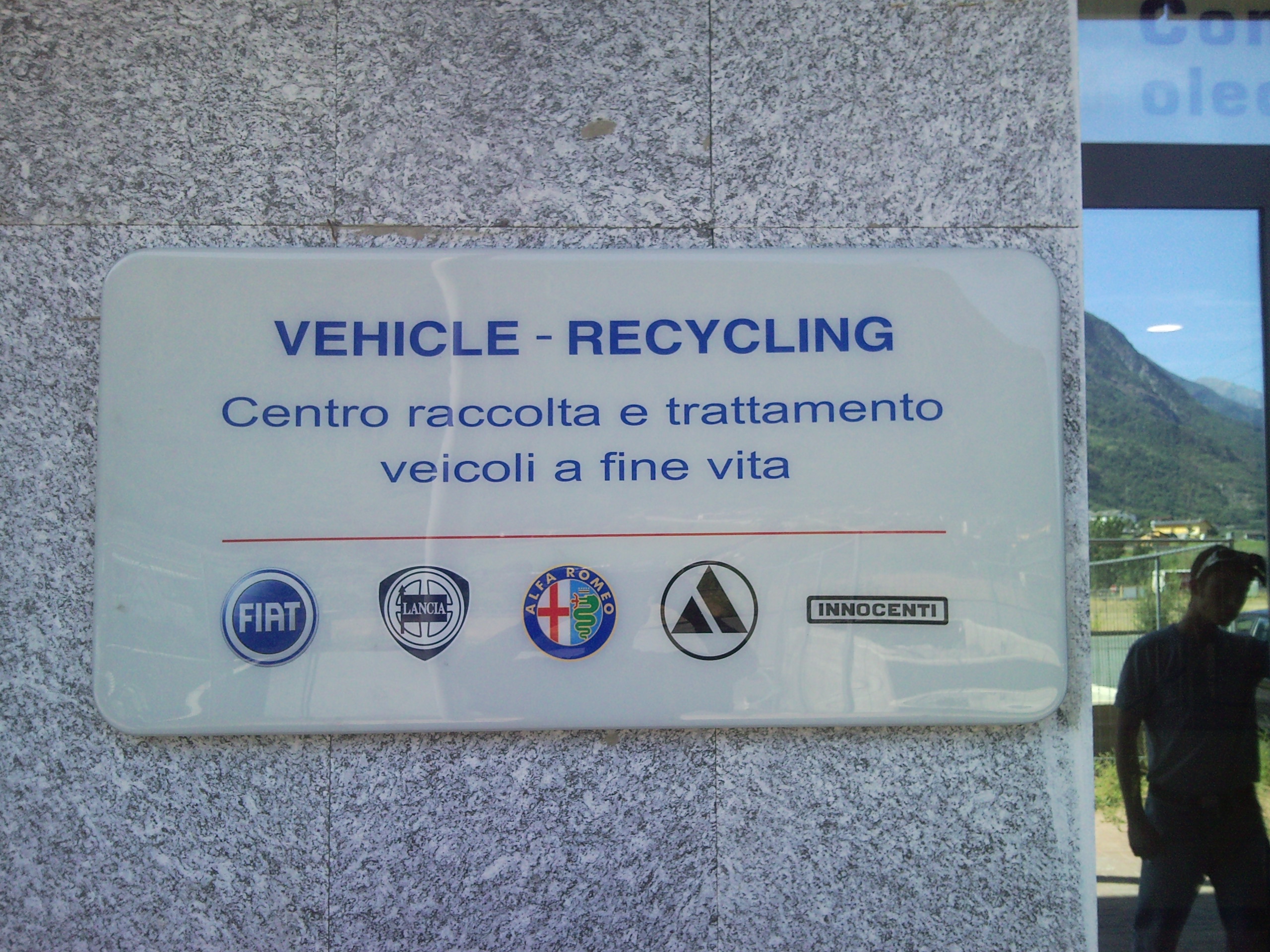 demolire un veicolo