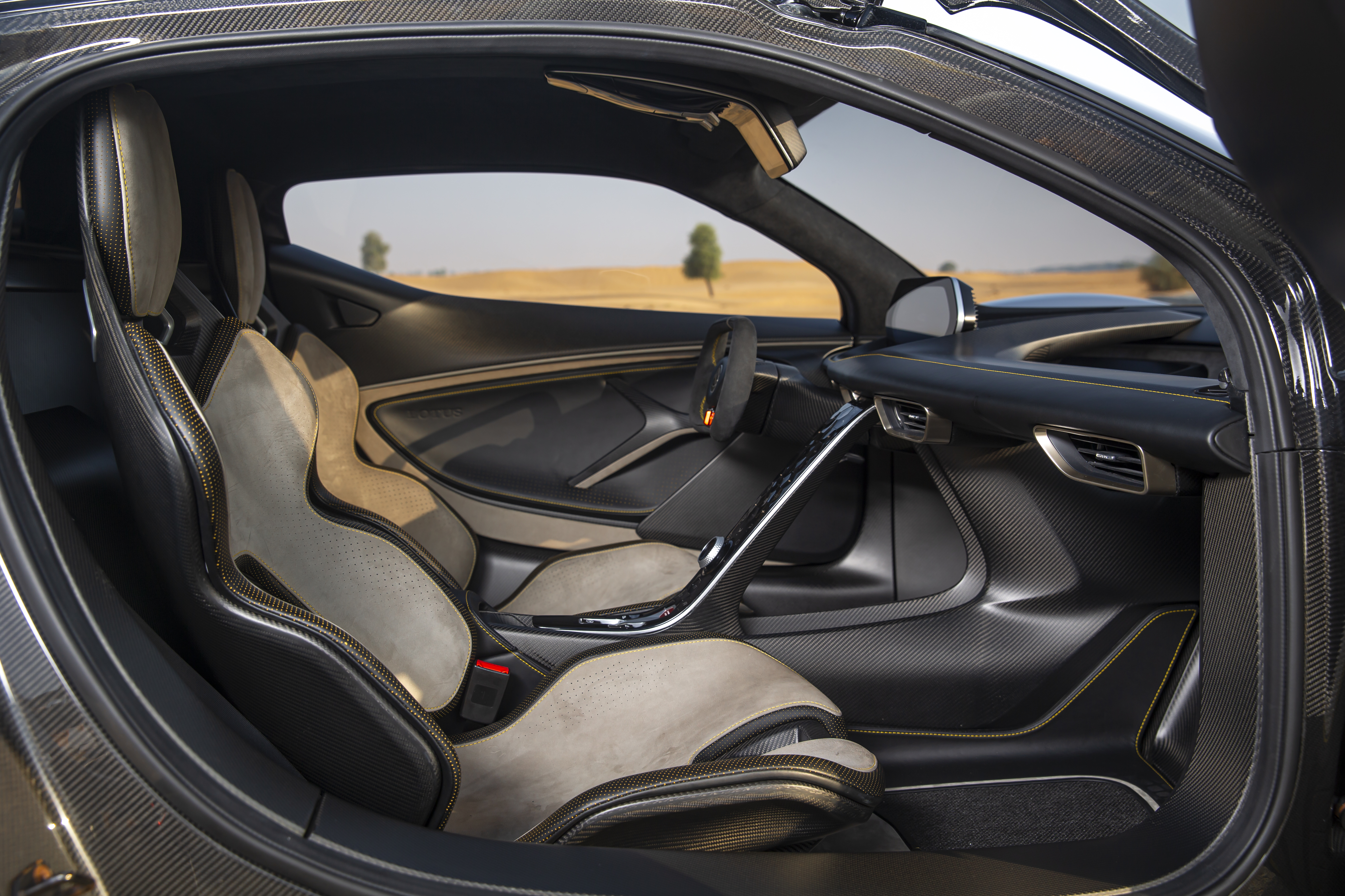 lotus evijia presentazione
