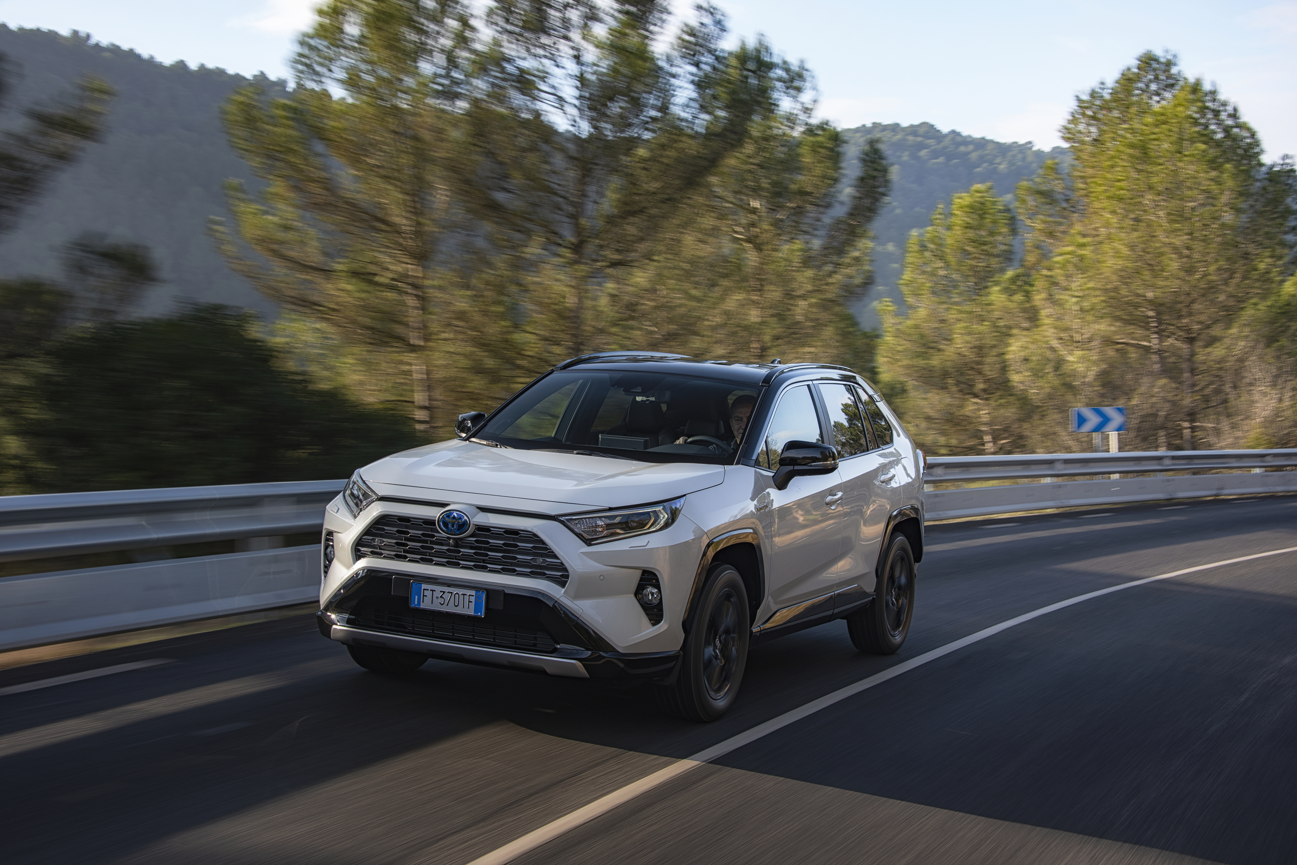 toyota rav4 2020 dimensioni