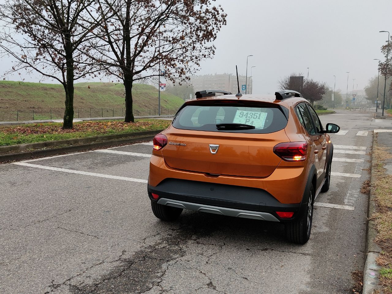 Test Drive Dacia Sandero Stepway 2021 design