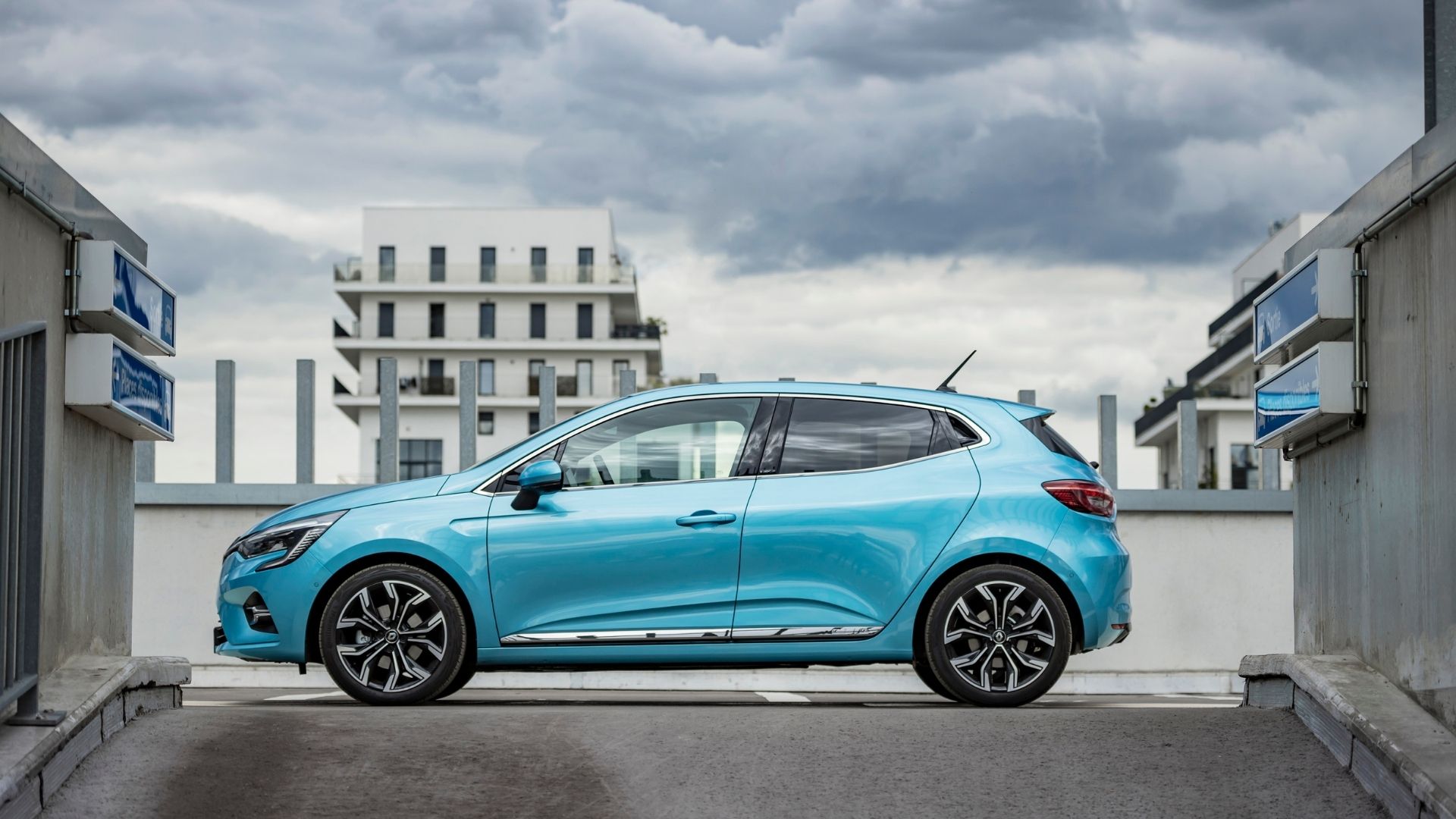 Renault Clio E-Tech Hybrid prestazioni
