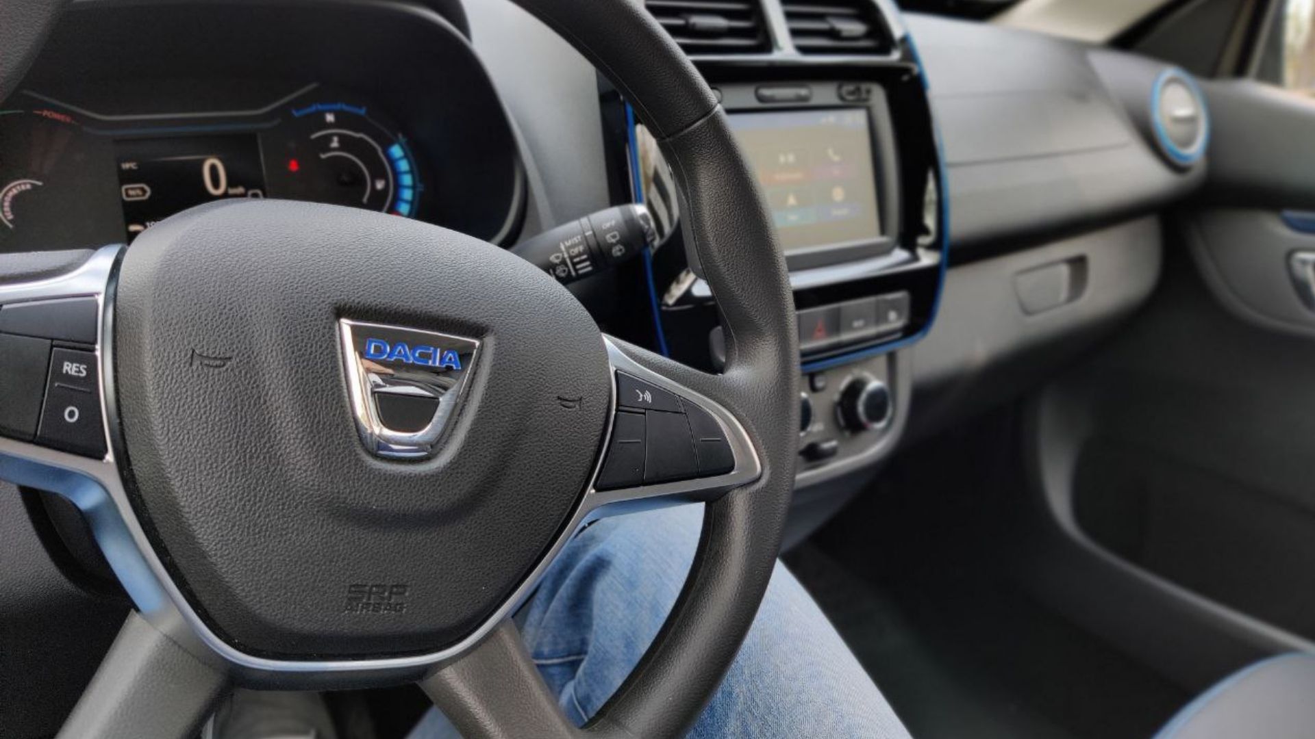 Dacia Spring test drive cockpit
