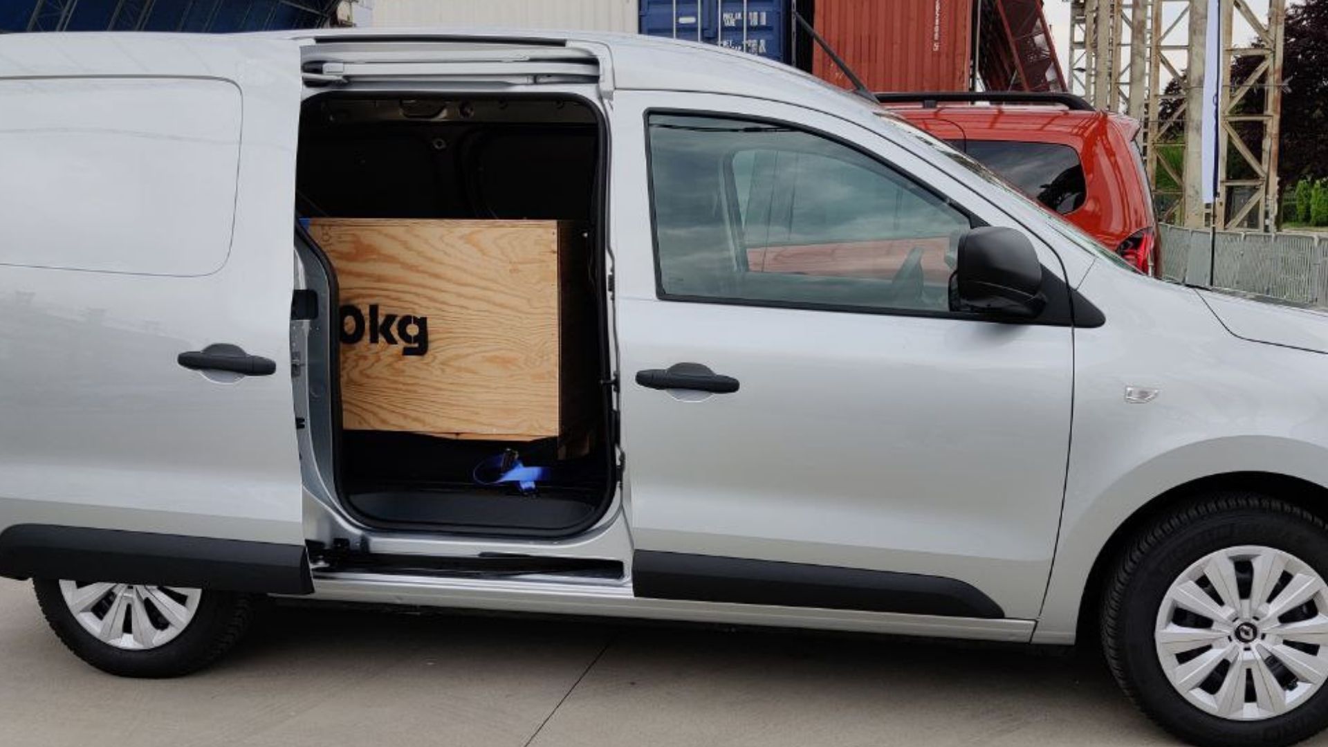 Renault Express Van 2021 carico