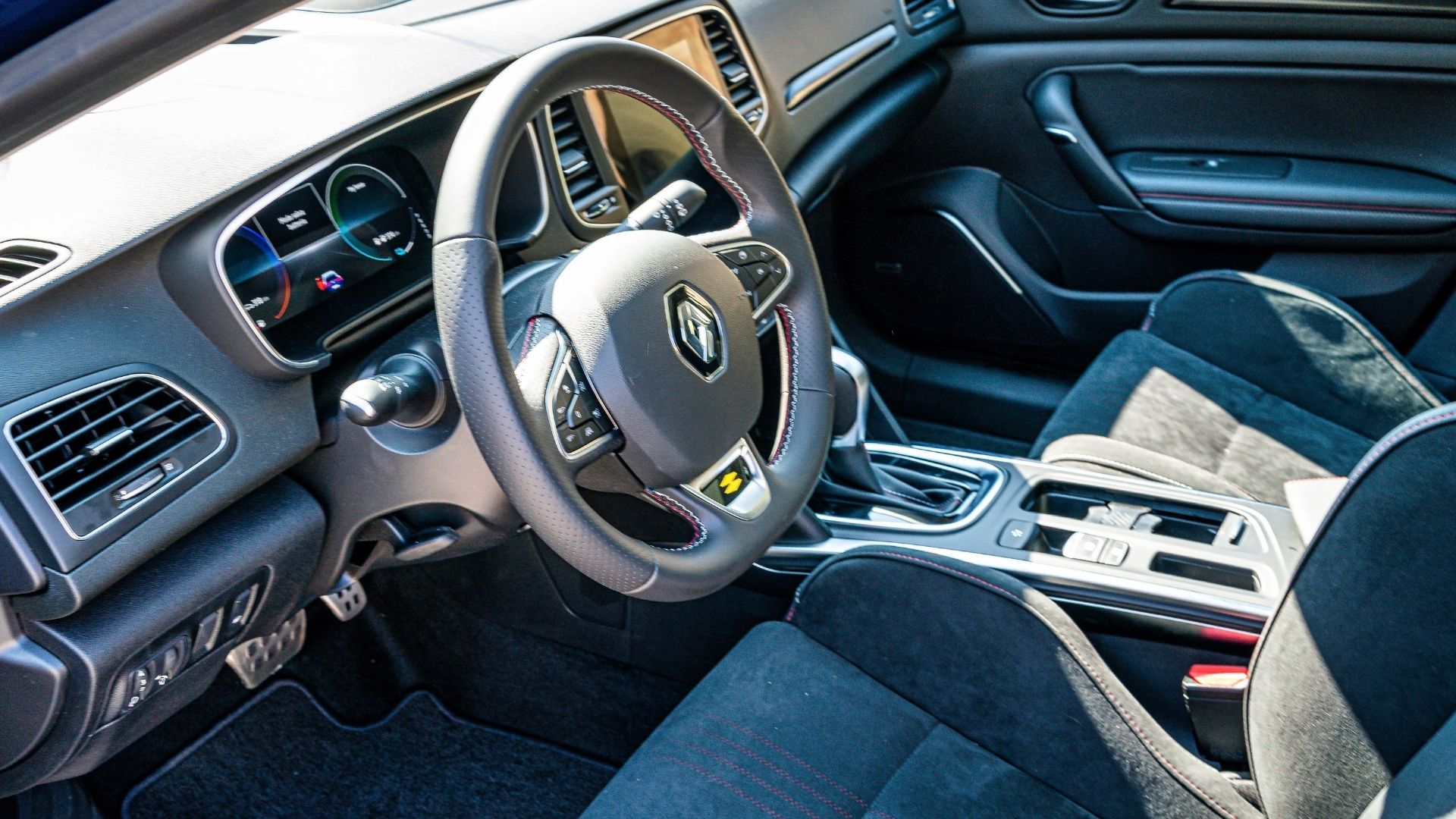 Renault Megane E-Tech Plug-in interni