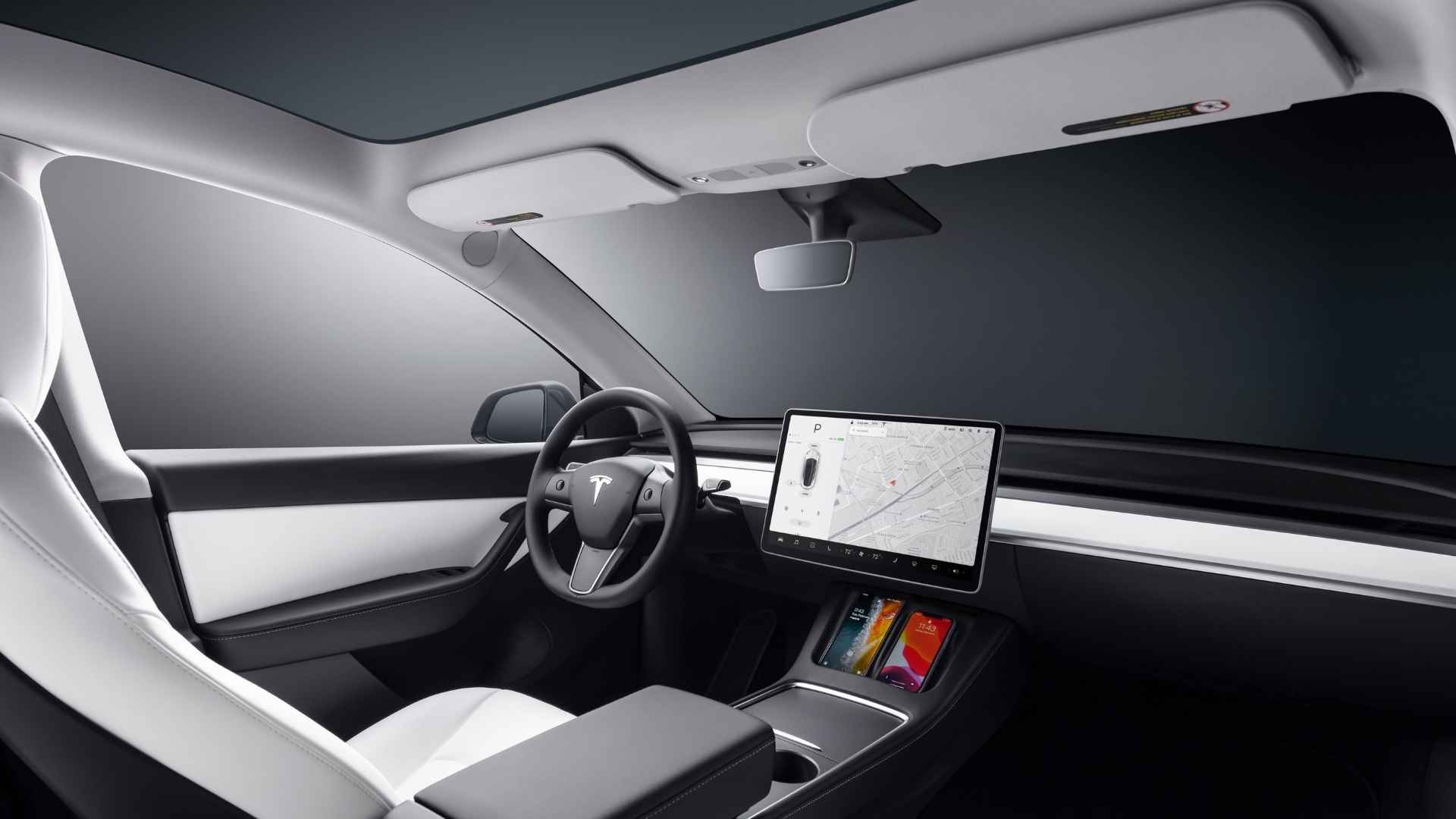 Tesla Model Y long range interni
