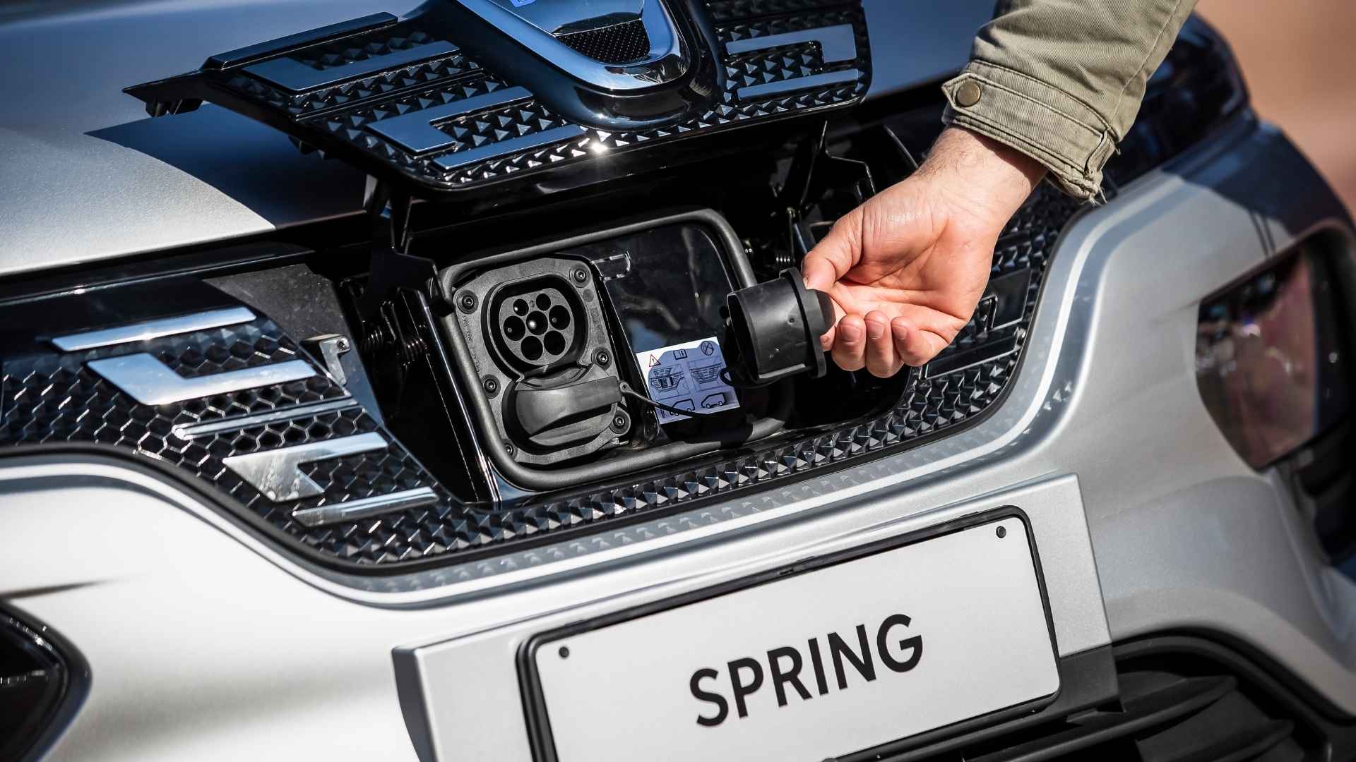 Dacia Spring autonomia e ricarica