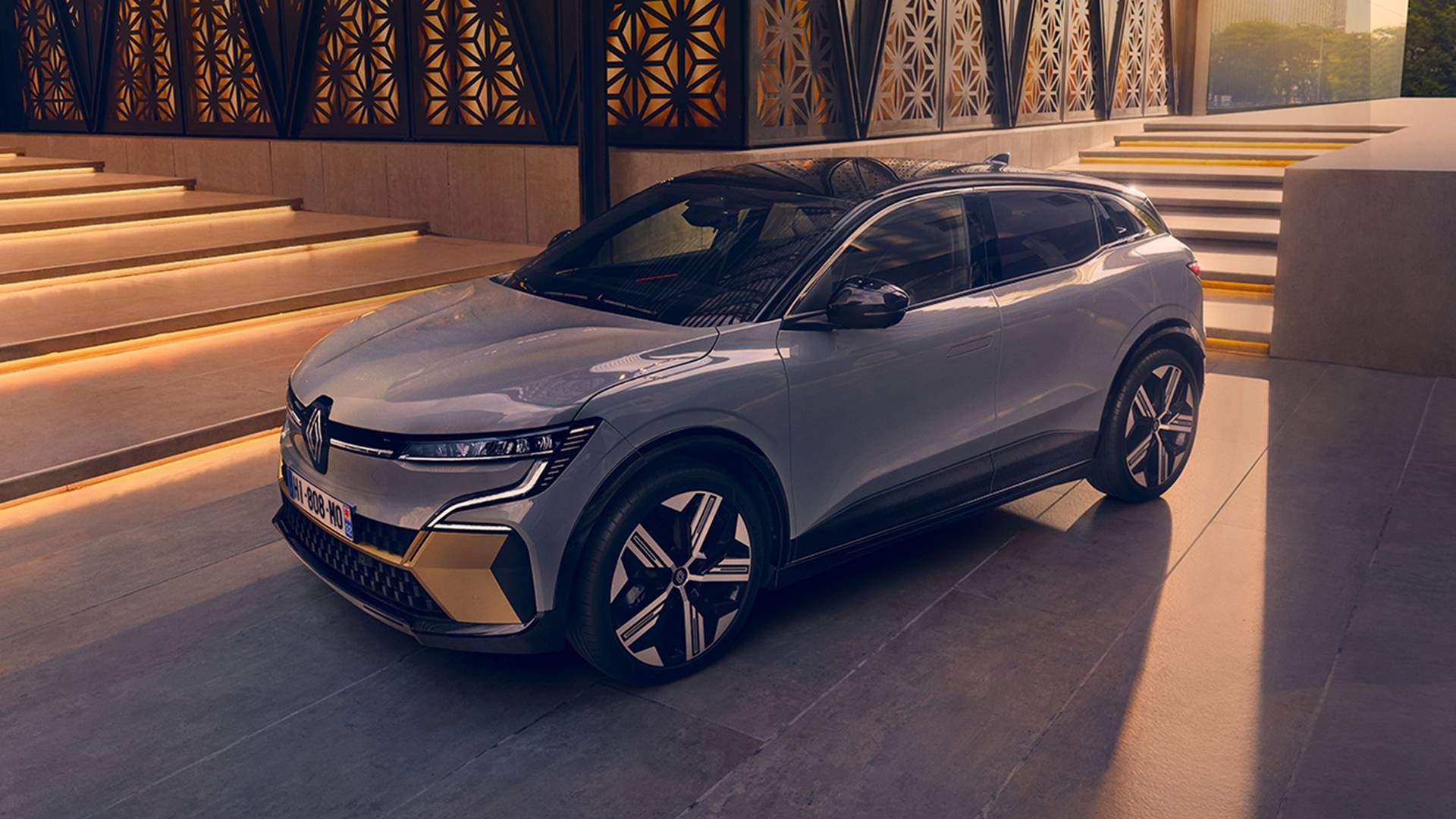 Megane E-Tech Electric test drive