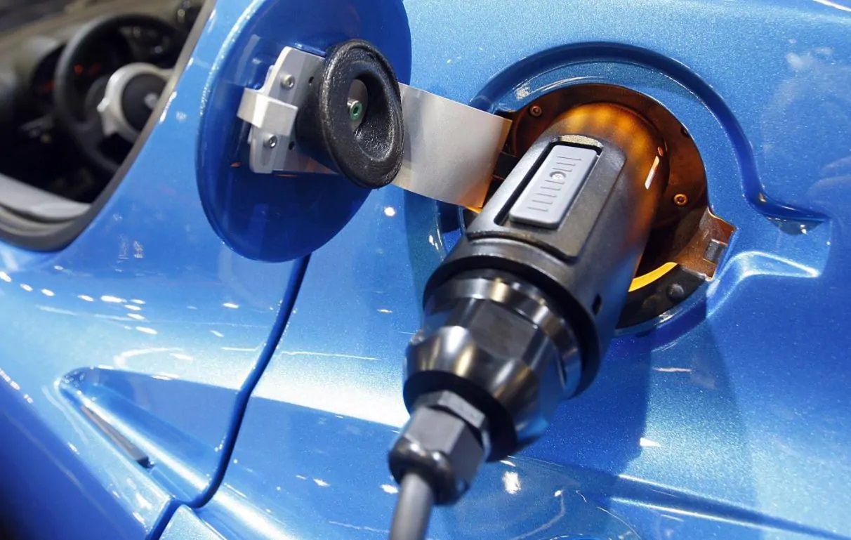 001-ulteriore-propulsore-equipaggia-auto-svelata-operatività