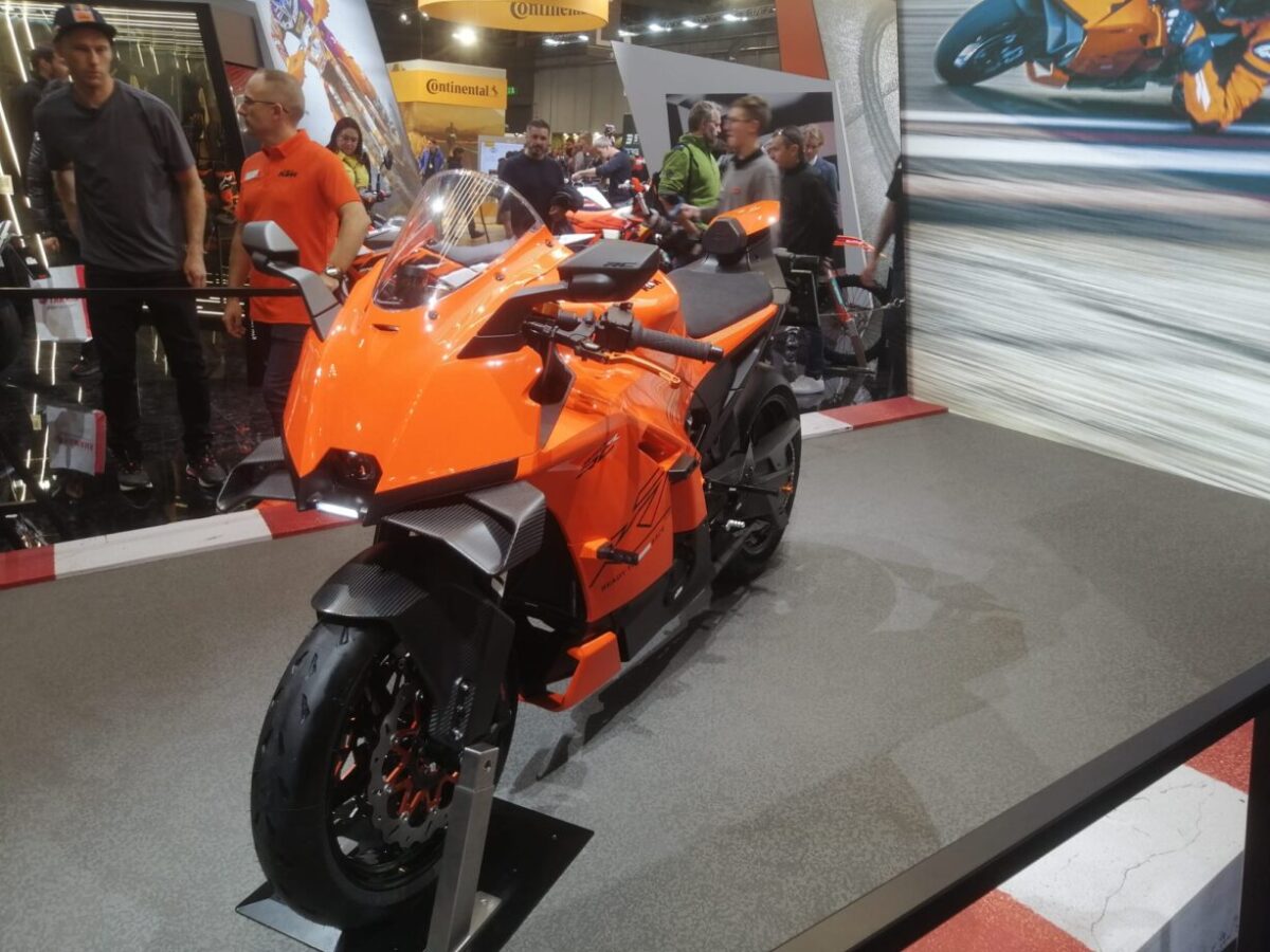 ktm 990 rcr 1200x900