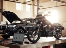 Le incredibili conversioni elettriche di Jason Momoa: Land Rover e Harley-Davidson
