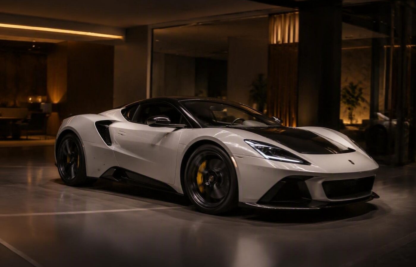 Lotus Esprit 2028: la supercar ibrida che unisce tradizione e innovazione
