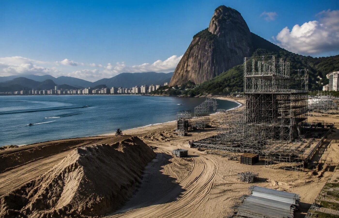 Evento sportivo a Rio de Janeiro con presentazione della nuova stagione del MotoGP sulla spiaggia di Botafogo