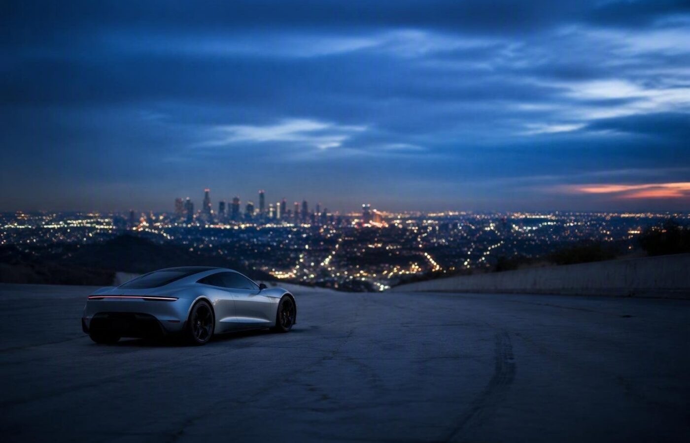 Tesla Roadster 2026: tutte le novità sulla nuova auto elettrica con tecnologia SpaceX