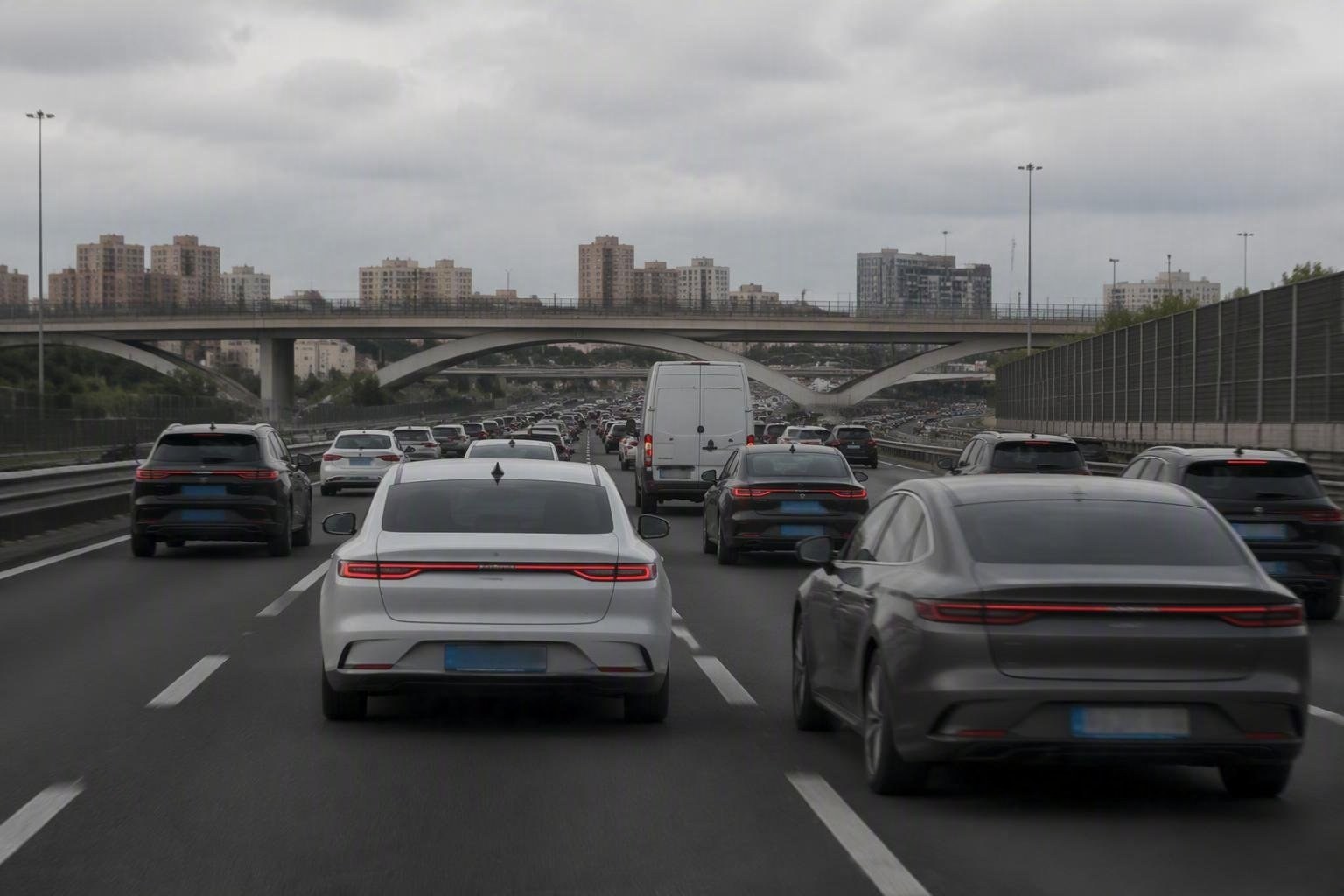 Mercato italiano: le auto cinesi toccano il 15% delle immatricolazioni