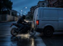 Moto e furgone si scontrano a Ladispoli, muore il pilota