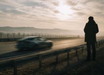 Prima guida delle auto: come si svolgono i test dinamici delle case automobilistiche