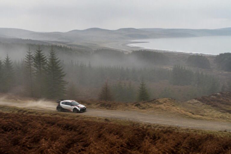 Suninen campione ERC 2026: la vittoria di Meeke in Galles