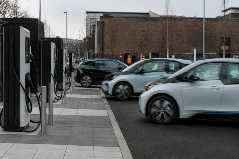 Costi di ricarica elettrica: esperienze reali e confronto tariffario
