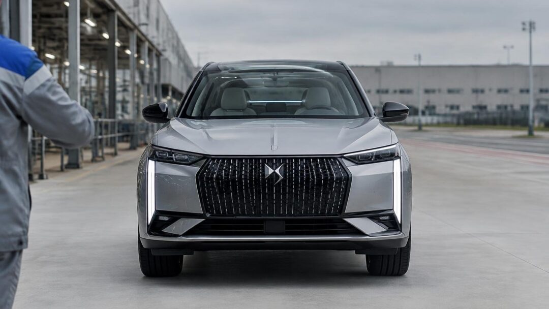 DS N°7: design elegante, motori ibridi ed elettrici, prezzi Italia