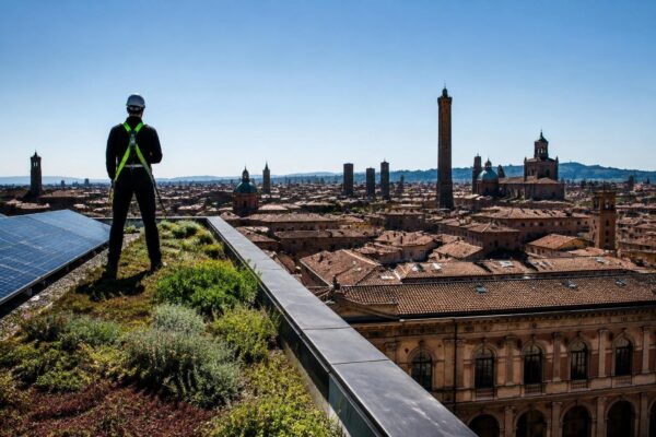 Efficienza energetica a Bologna: come tagliare 900 euro dalle bollette