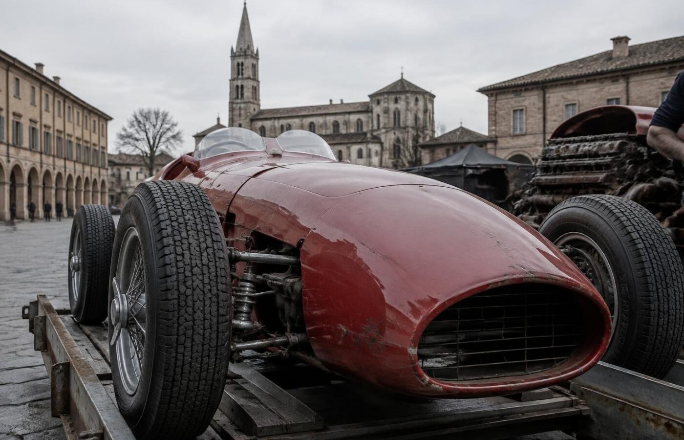 Maserati celebra 100 anni di Tridente con docuserie su Rai 2