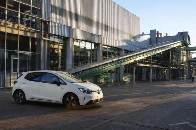 Test su strada della nuova Nissan Micra elettrica: 5,5 km/kWh di autonomia reale